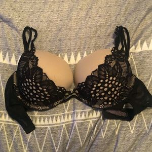 Victoria’s Secret very sexy push up bra
